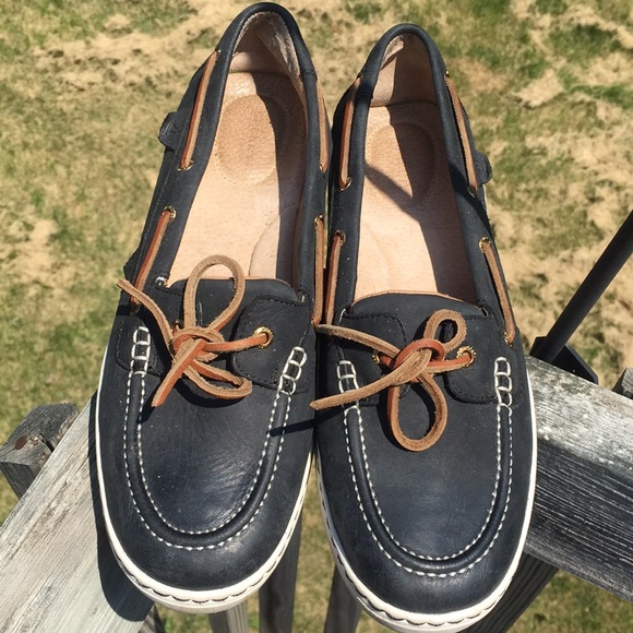 navy blue sperrys men's